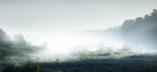 我和朋友2人准备到重庆大足石刻玩3天。。自助的  是学生。。那有便宜的住宿不？