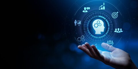 汽车启动马达不转动。打不着火。是什么原因导致马达损坏？